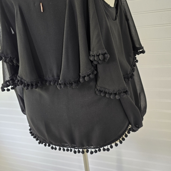 Misa Los Angeles Elisa Cold Shoulder Long Sleeve Pom Pom Top Medium Black - Picture 7 of 12